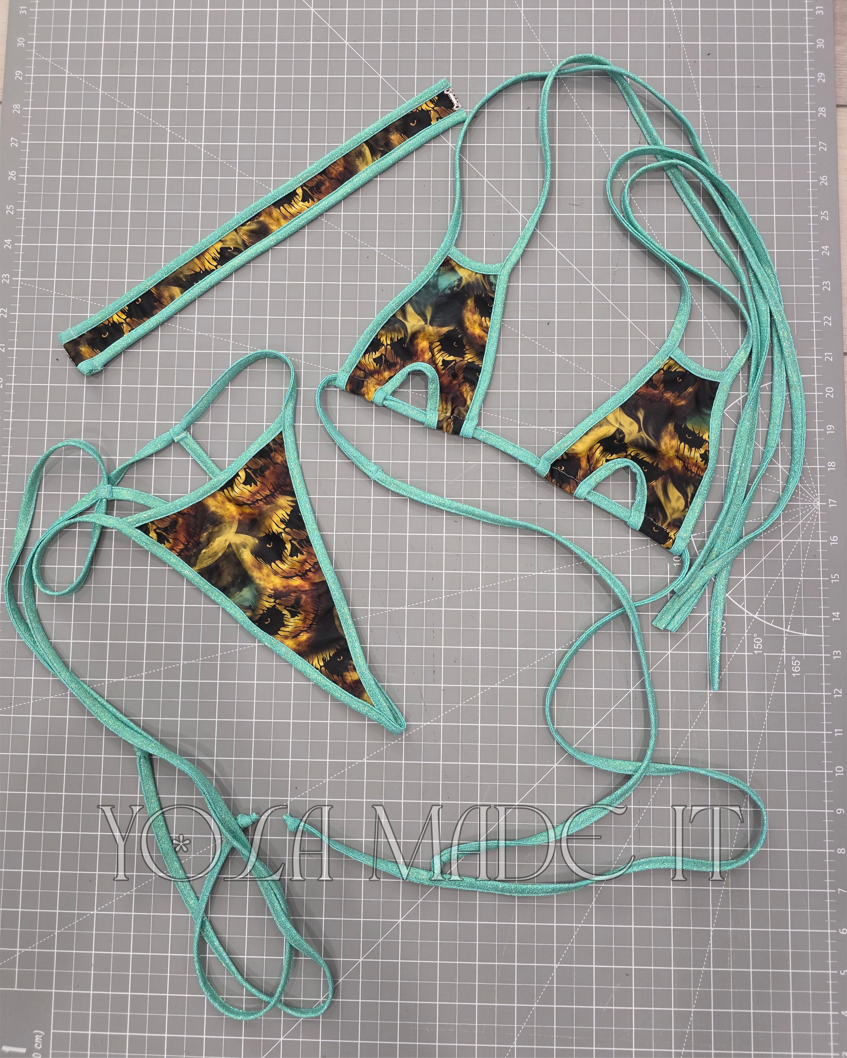 Spooky Glitz Trickster Set